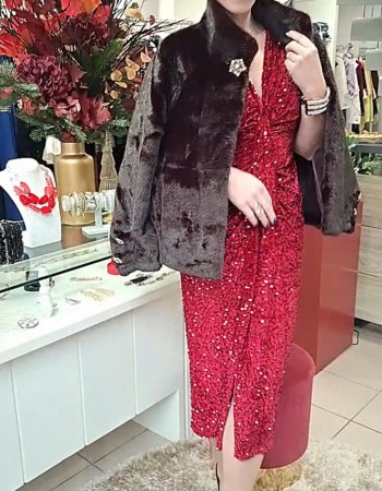 ✨ Γούνα σε βαθύ μπορντό ✨