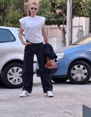 Αμάνικο Top με Βάτες Αμάνικο Top με Βάτες